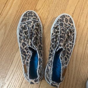 Cheetah leopard print blowfish shoe size 6.5